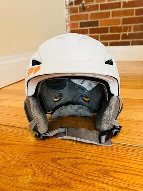 Spy+ Sender Snow Sports Helmet with MIPS Brain Protection. Size Medium